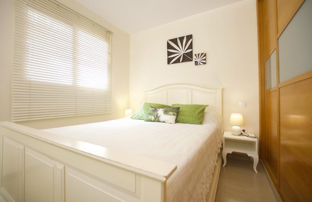 Book Jet - Hibiscus Beach Front كوستا كالما المظهر الخارجي الصورة