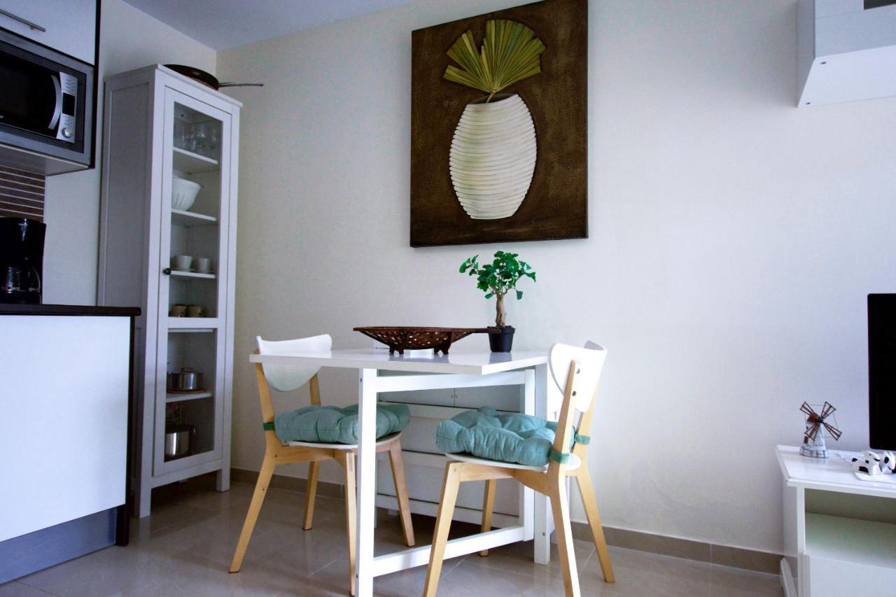Book Jet - Hibiscus Beach Front كوستا كالما المظهر الخارجي الصورة